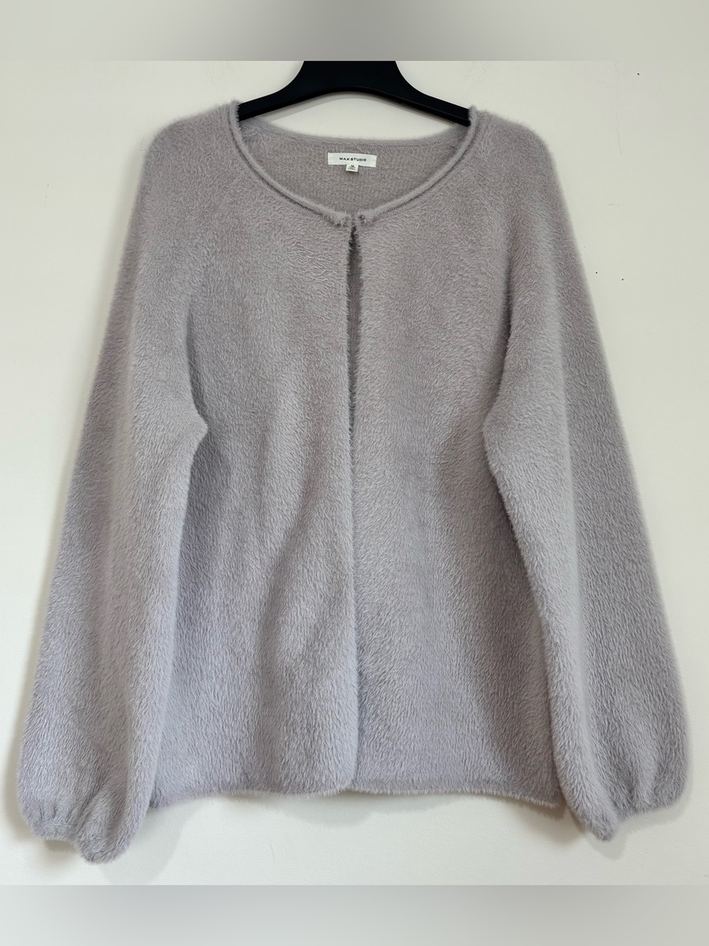 Max Studio Preppy Luxurious gray faux fur open front long sleeve knit cardigan M